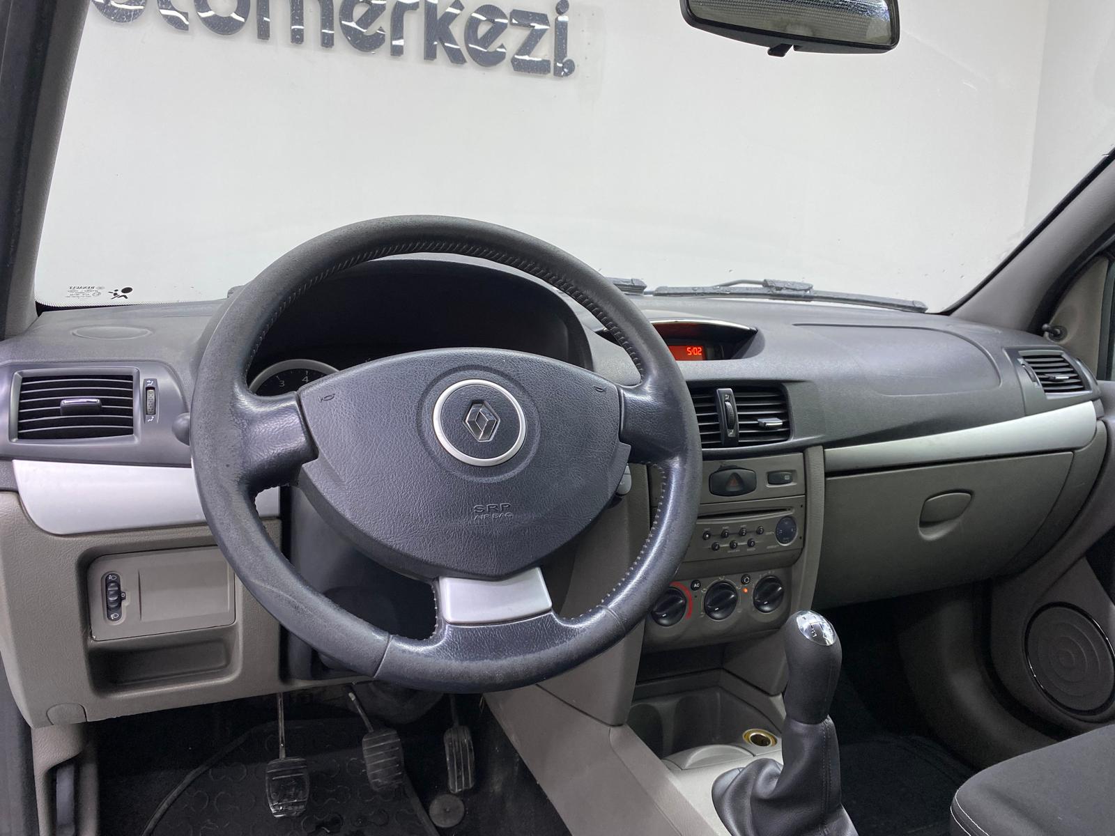 RENAULT SYMBOL 14